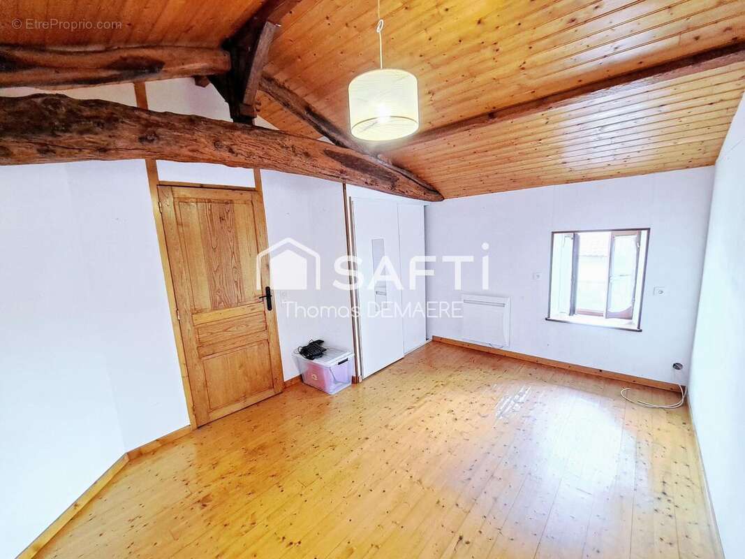 Photo 9 - Maison à BUSSAC-FORET