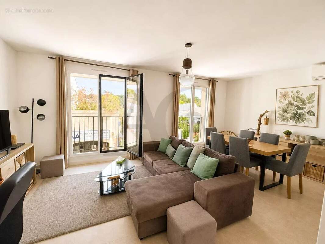 Appartement à VILLENEUVE-LOUBET
