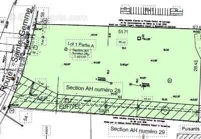 Terrain à SAINT-NOM-LA-BRETECHE