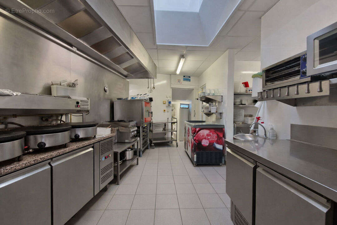 Commerce à LA POMMERAYE