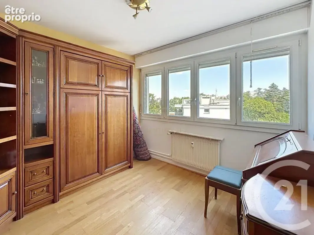 Appartement 67 m² à Sainte-Foy-Les-Lyon  - photo 13