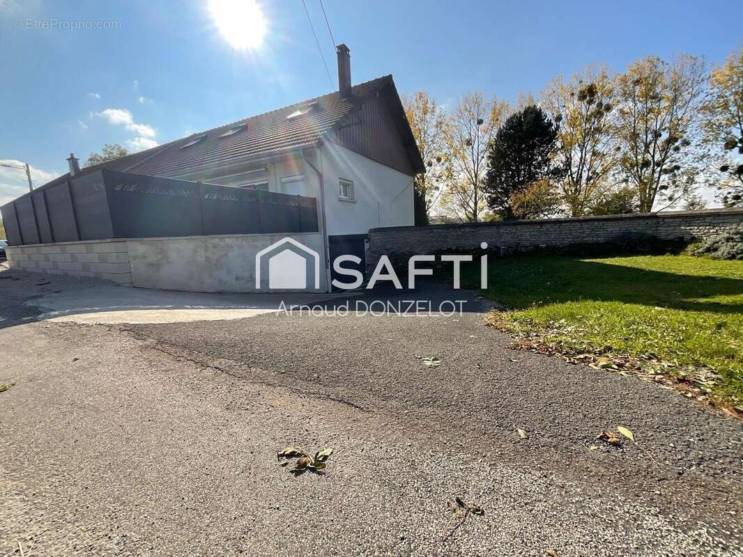 Photo 3 - Maison à VERCEL-VILLEDIEU-LE-CAMP