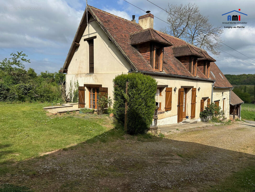 Maison à LONGNY-AU-PERCHE