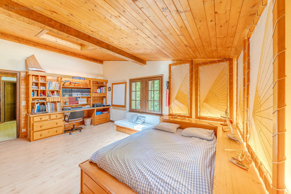 Chalet d’exception 8 pieces   350 m2 sur terrain  5000 m2  chatillon-sur-cluses - photo 22