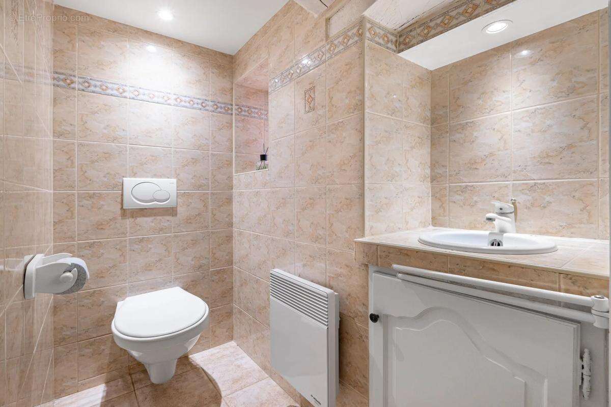 Appartement à BOUYON