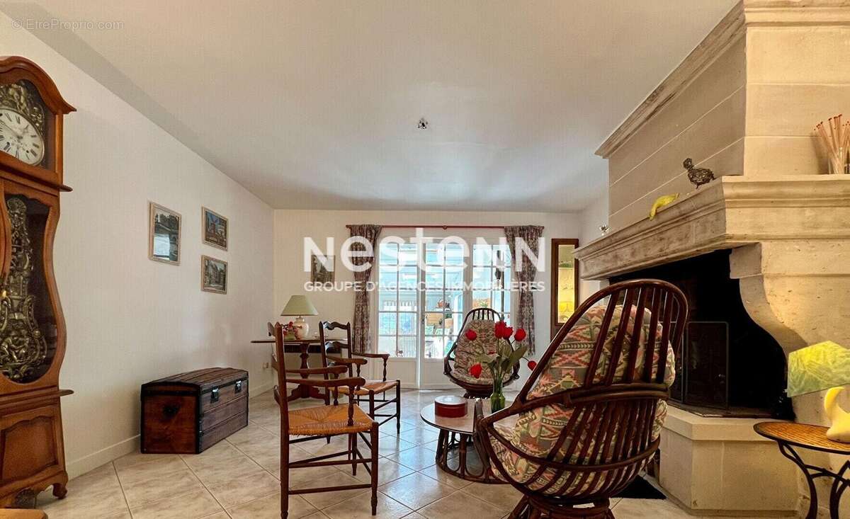 Maison à AULNOIS-EN-PERTHOIS