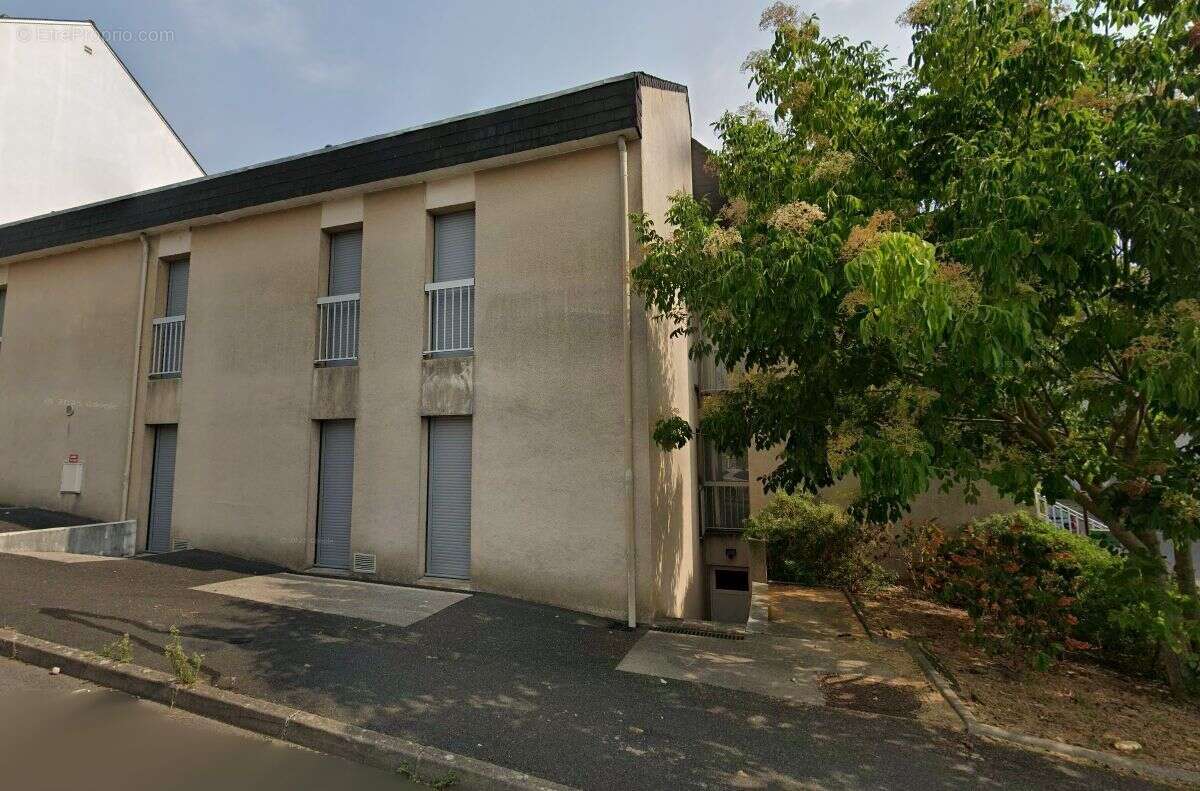 À vendre immeuble de 760 m2 à Loches - photo 2