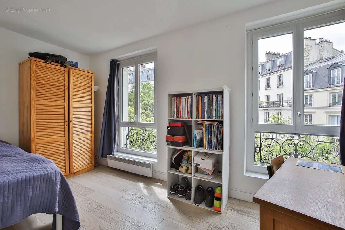 Appartement à PARIS-18E