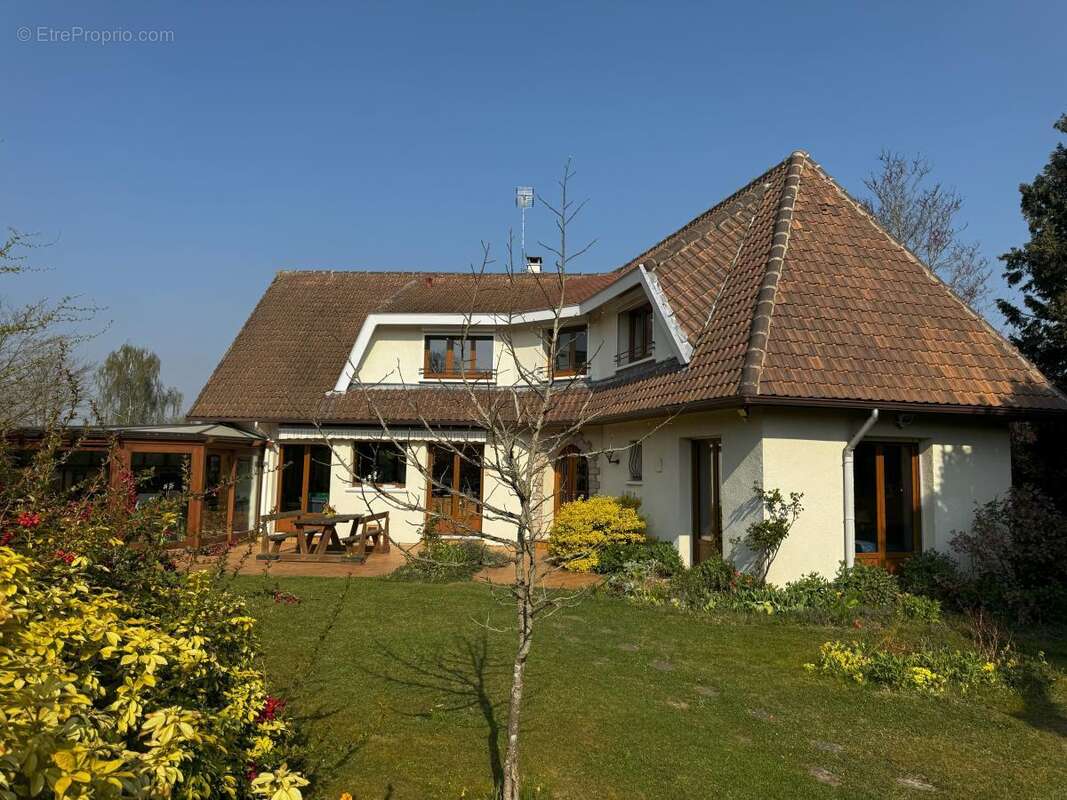 Maison 244 m² à Proville  - photo 2