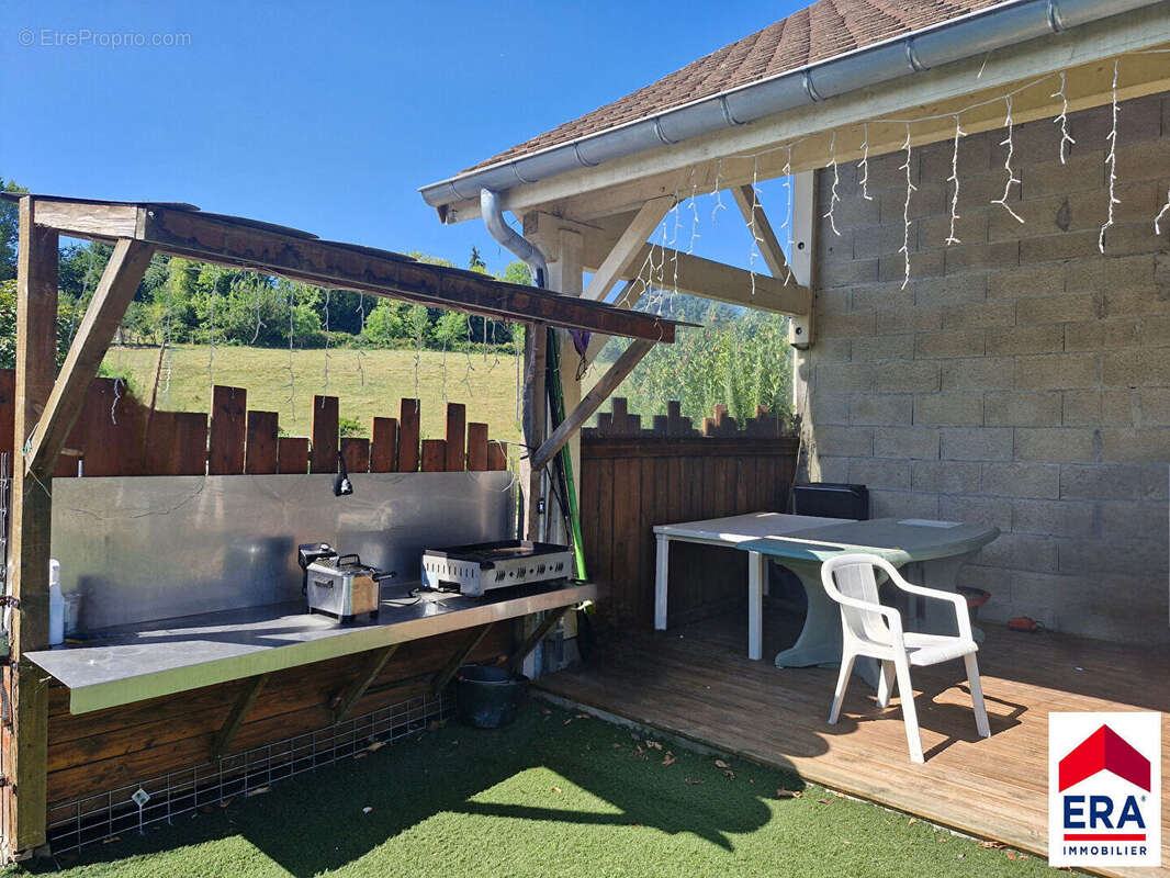 Maison à LES AVENIERES