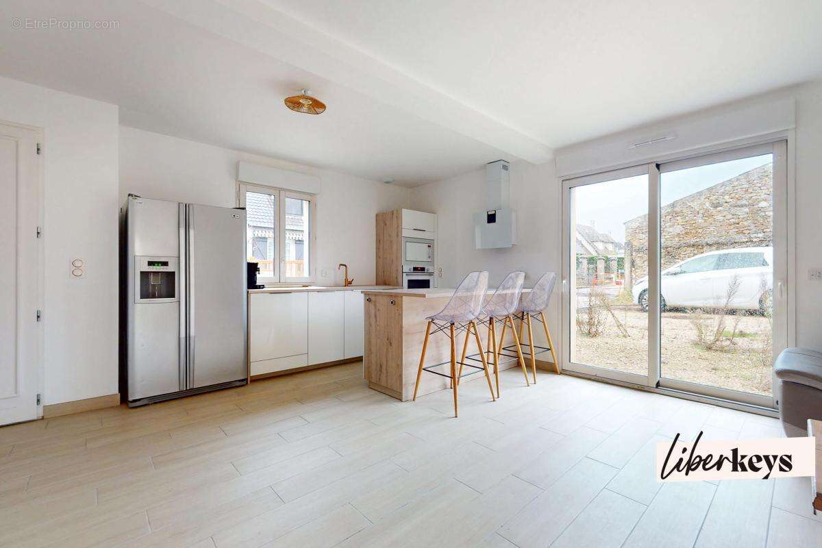 Maison à CERNAY-LA-VILLE