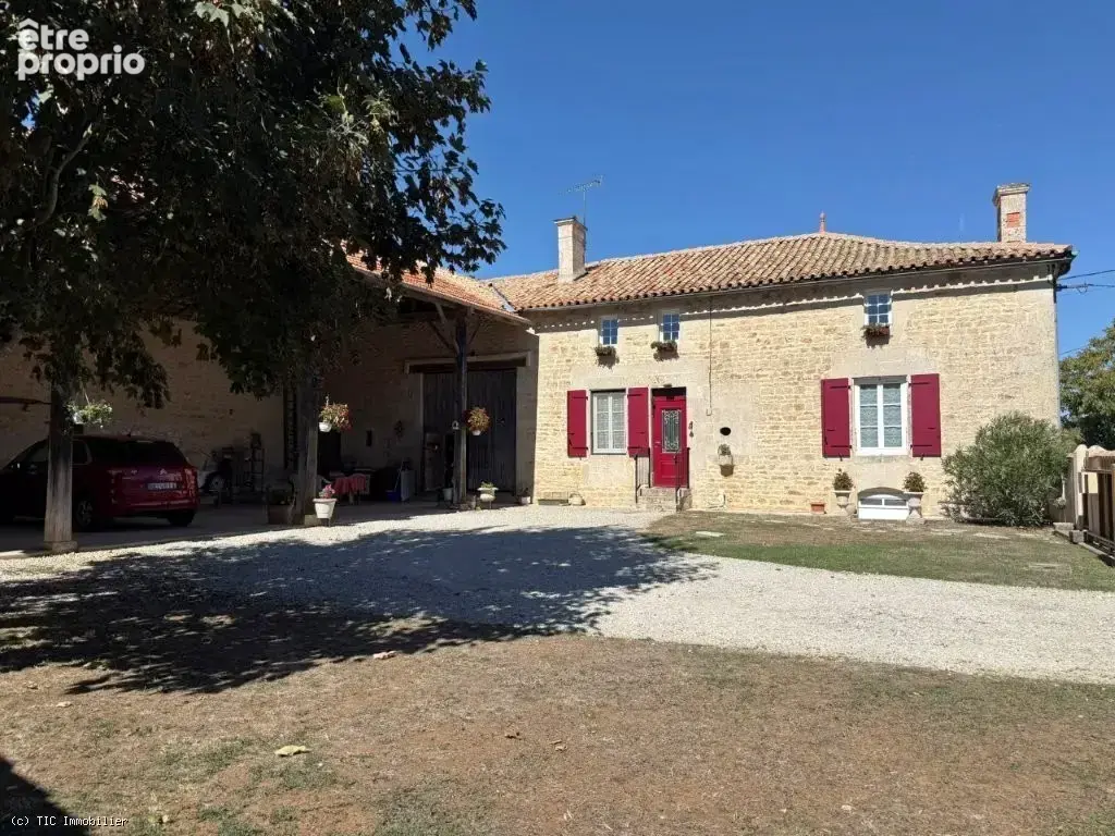 Maison à VILLEFAGNAN