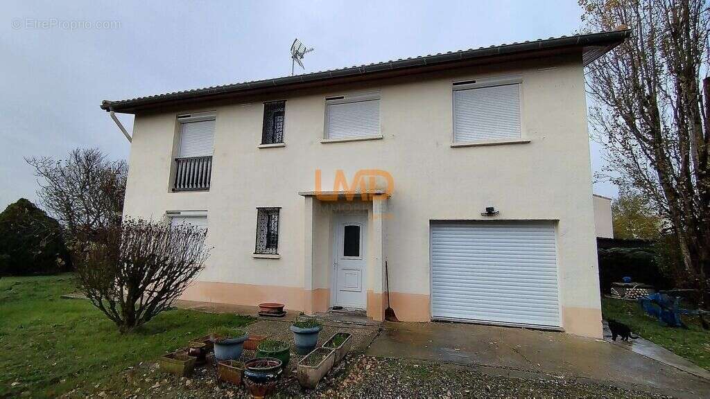 Maison T5 100m2 avec étage - photo 2