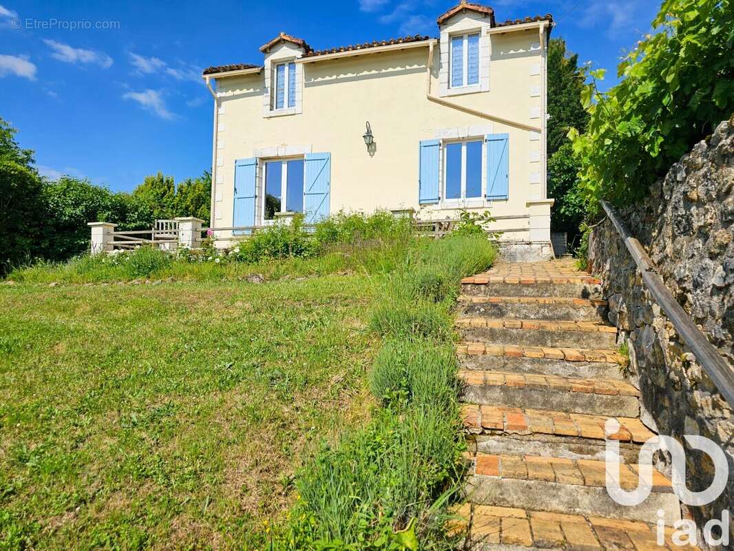 Photo 4 - Maison à VARAIGNES