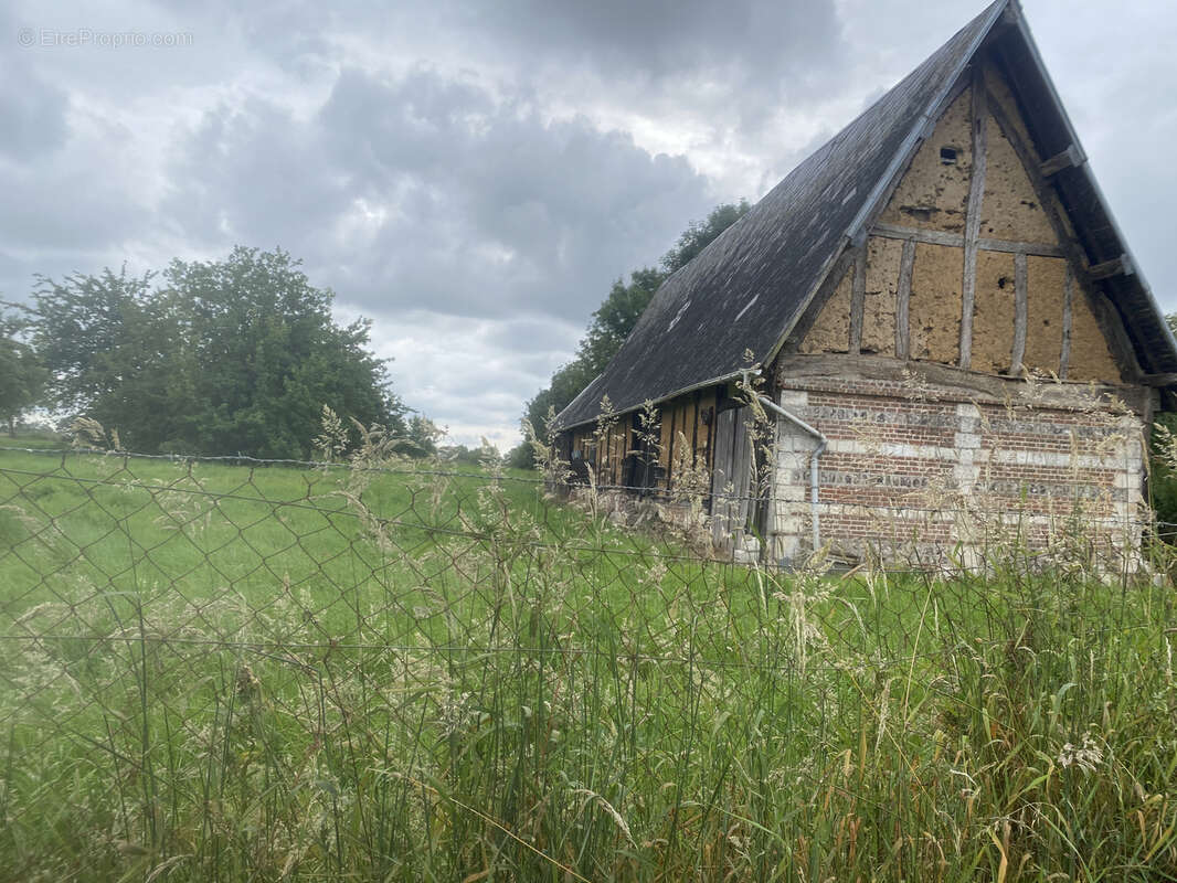 Parking à BOURNEVILLE
