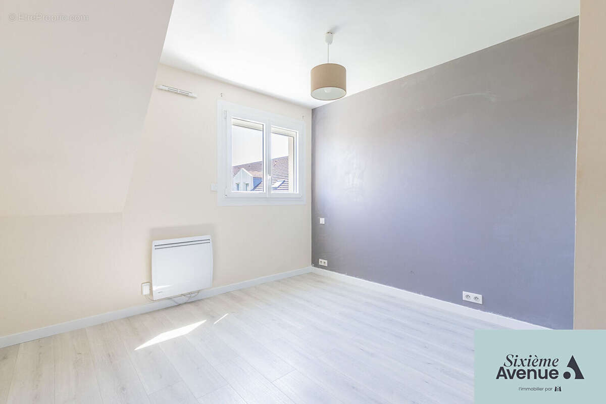 Appartement à CHILLY-MAZARIN