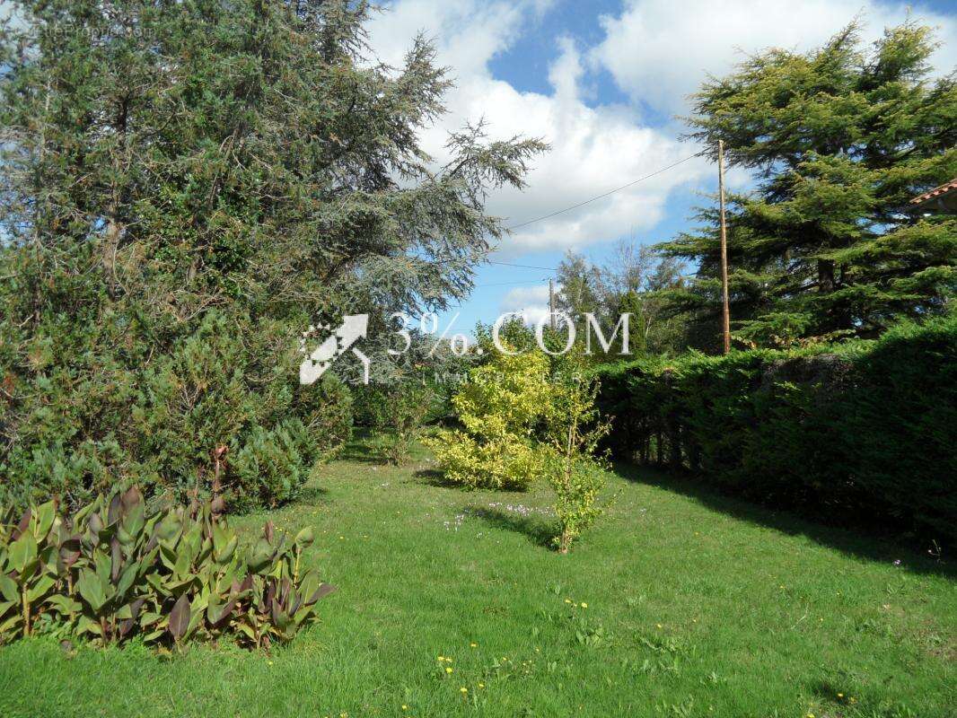 Maison à BUXEROLLES