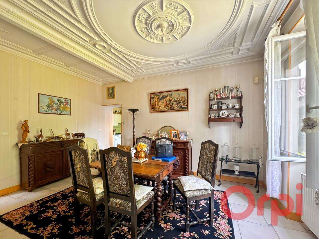 Maison à CHATEAUMEILLANT