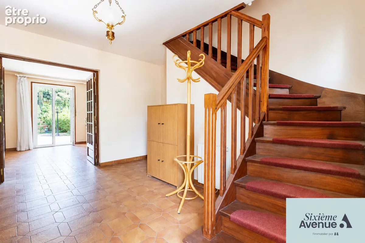 Maison Sainte Geneviève Des Bois 6 pièce(s) 143 m2 proche Gare - photo 3