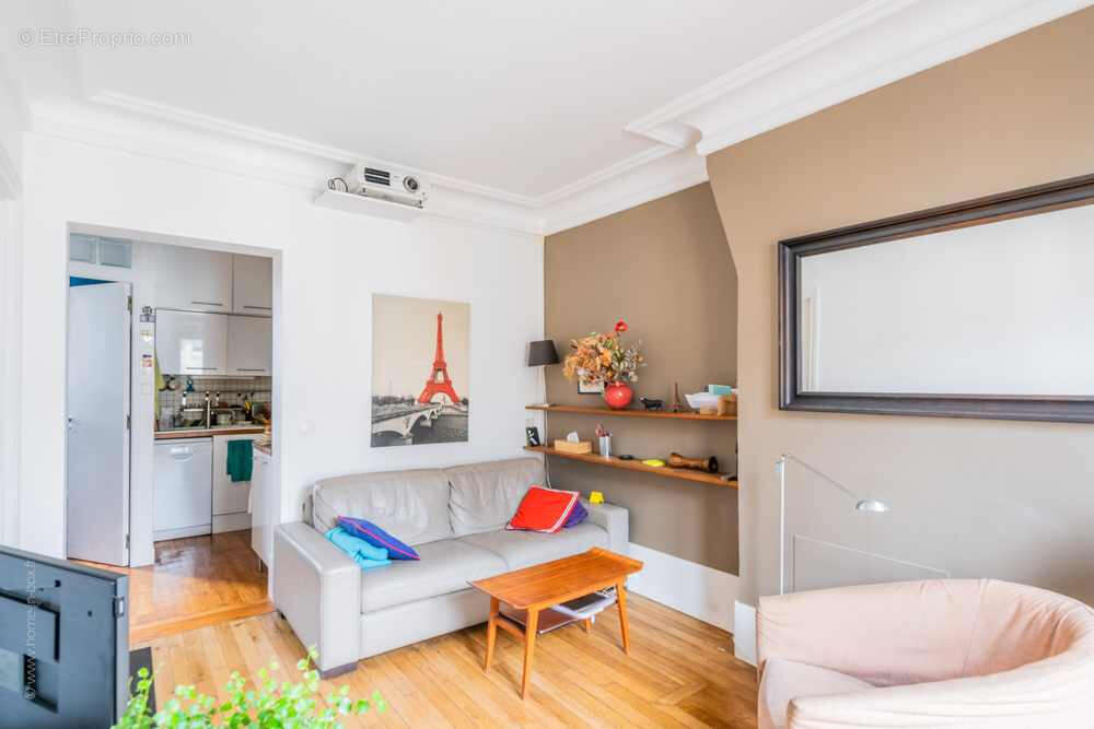 Appartement à PARIS-11E