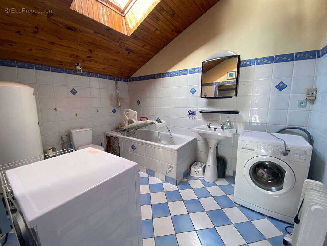 Maison à VEZIN-LE-COQUET