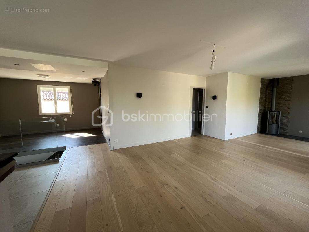 Maison 179 m² Saint Liguaire - photo 10