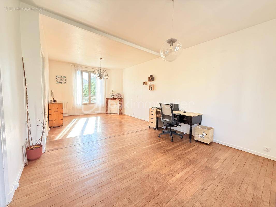 Maison à BONNEUIL-SUR-MARNE