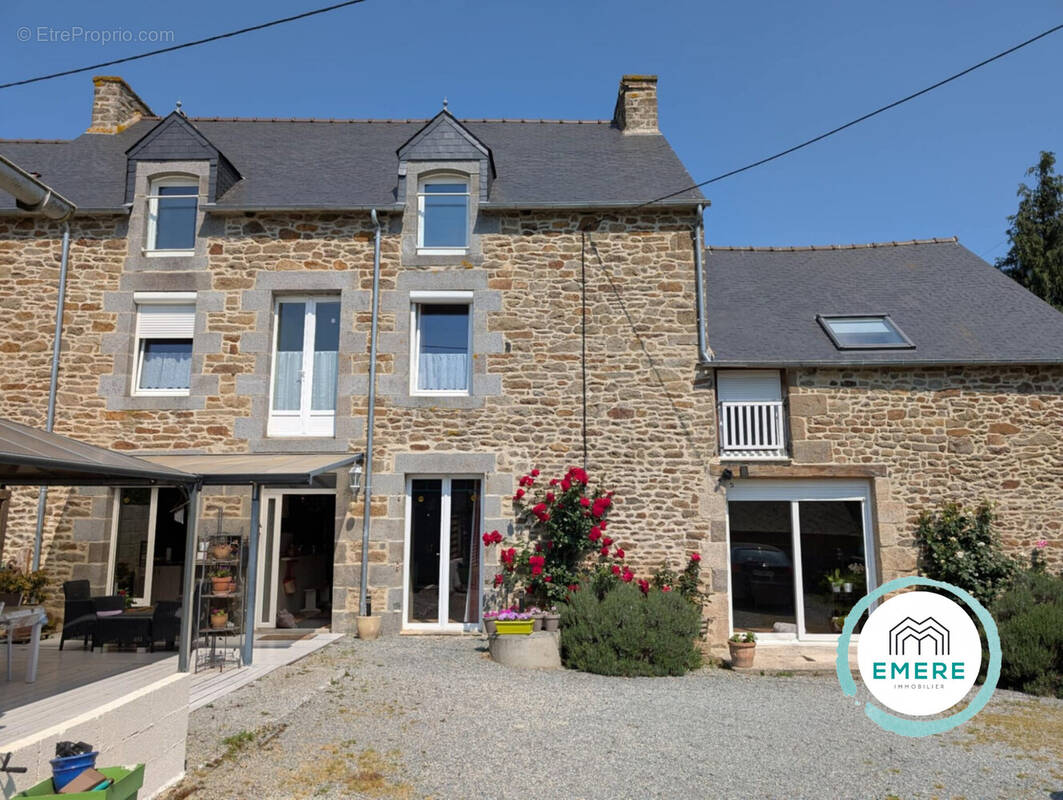 Maison à SAINT-HELEN