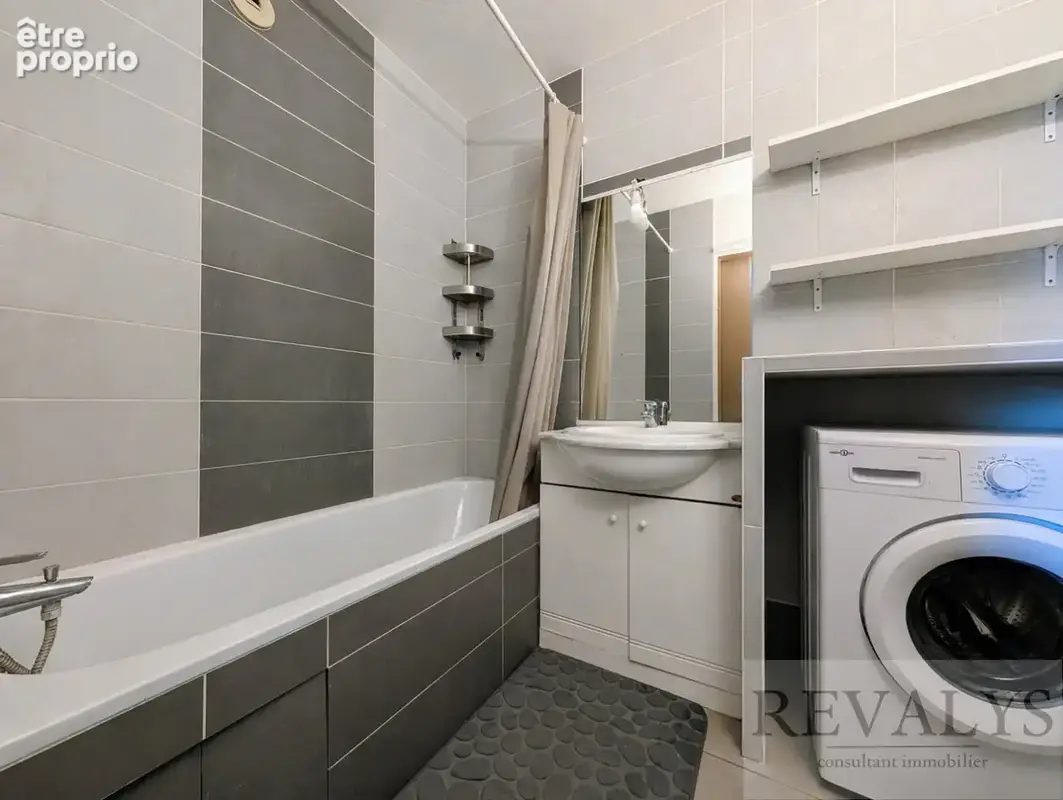 COTE D'OR (21) - LONGVIC - Appartement T4 de 81,90 m² - photo 9