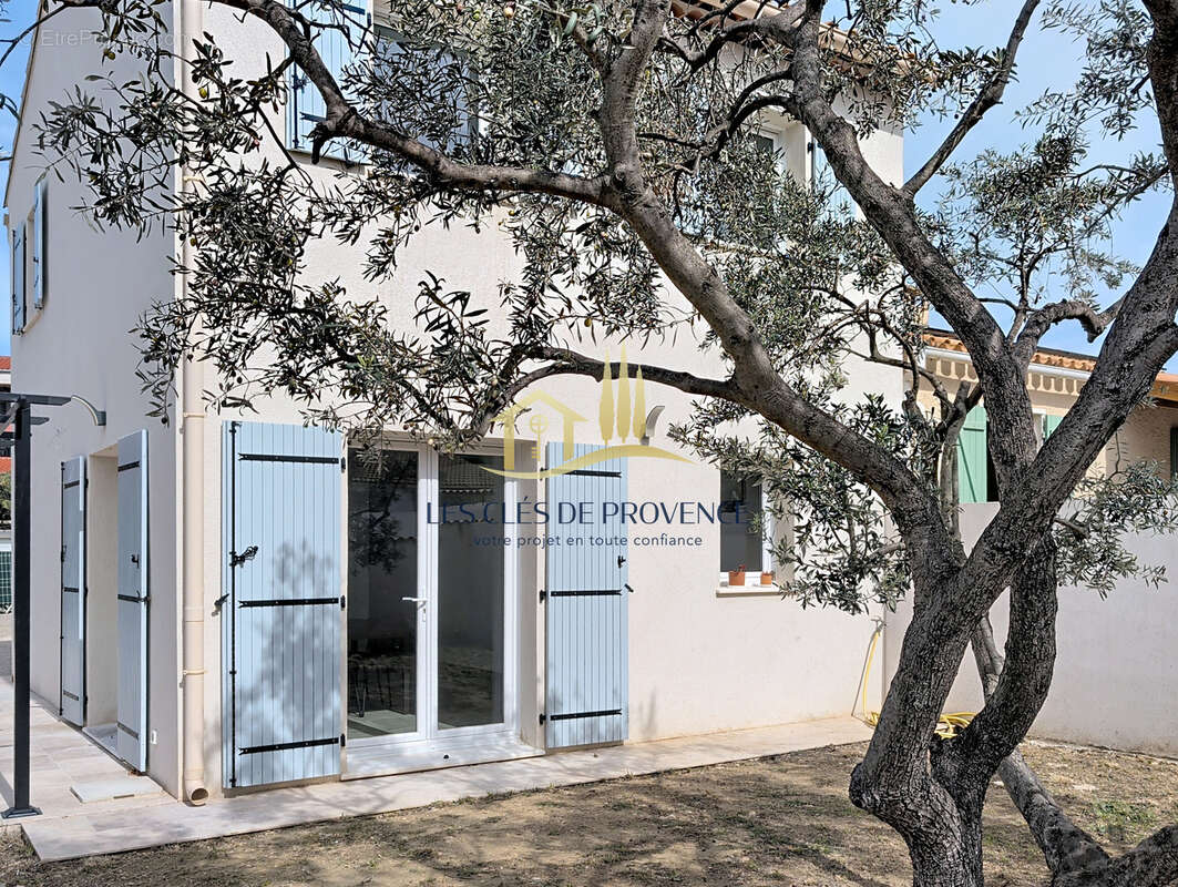 Maison à ROGNAC