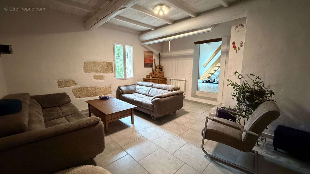 Maison à ROBION