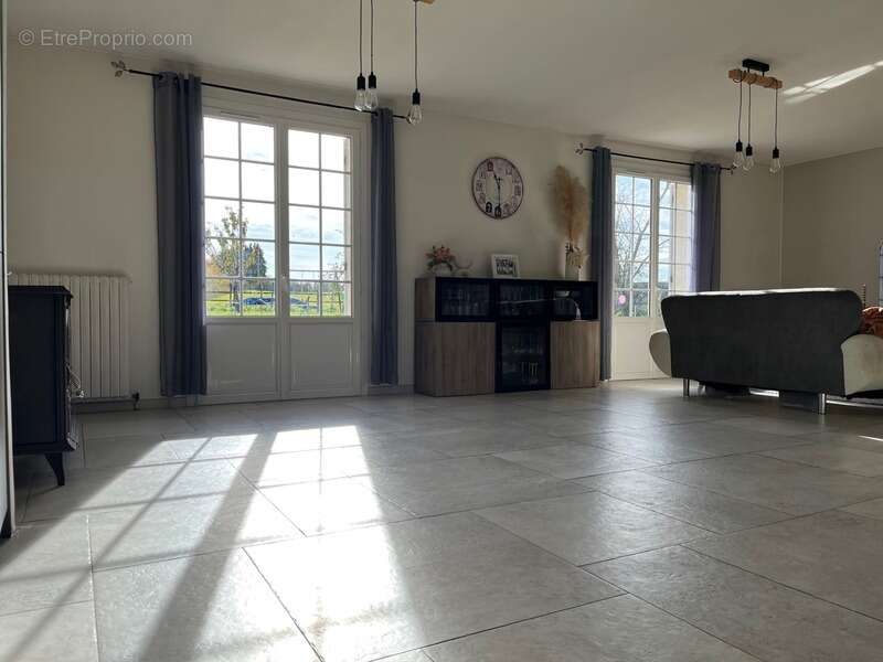 Maison à AUNAY-SUR-ODON