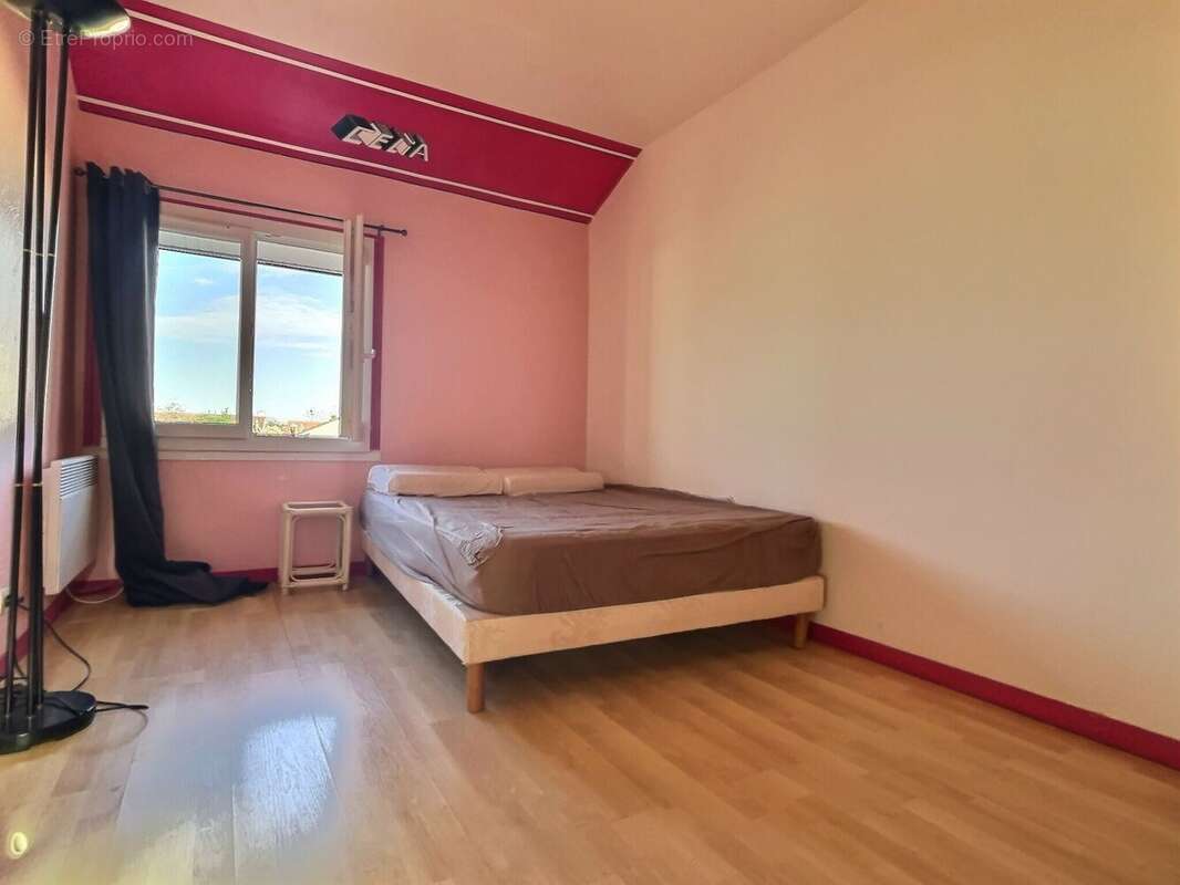 Maison à CORBEIL-ESSONNES