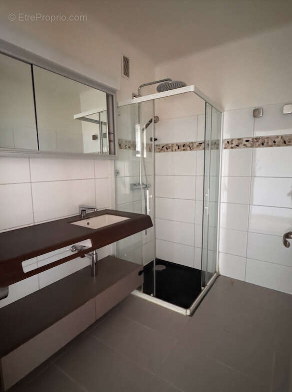 Appartement à CAP-D'AIL