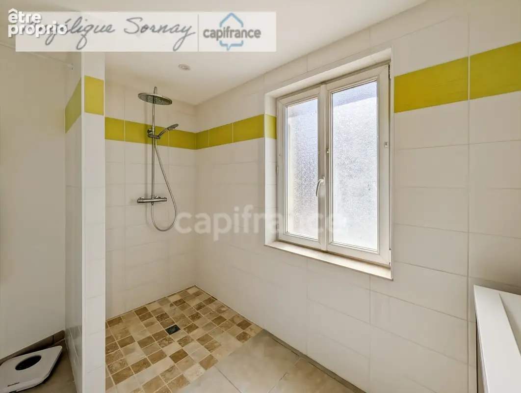 Louhans – 202 m² / 6 chambres / 2 500 m² / 4 garages – un potentiel rare ! - photo 10