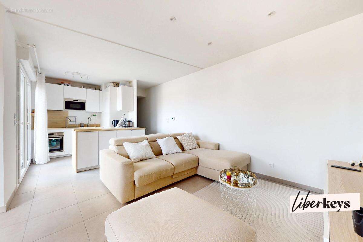 Appartement à SAINT-LAURENT-DE-MURE