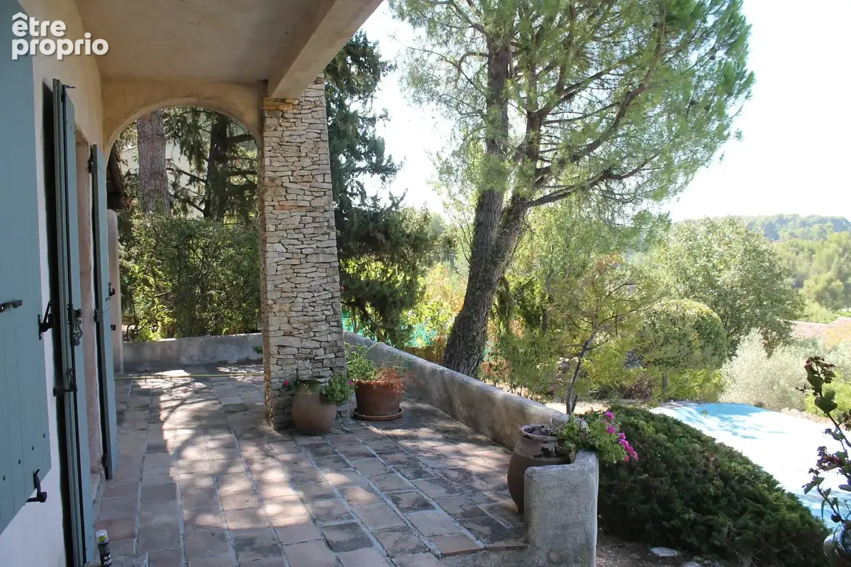 Lascours – maison familiale avec piscine, jardin en restanques et une vue omniprésente sur le garlaban - photo 4