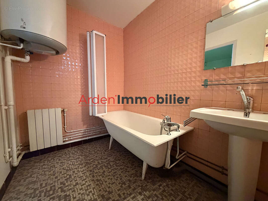 Maison à vendre  proche RETHEL - 6 pièces, 3 chambres, bon état - photo 9