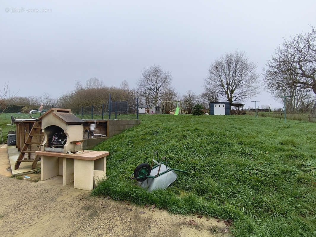 Maison à SAINTE-JAMME-SUR-SARTHE
