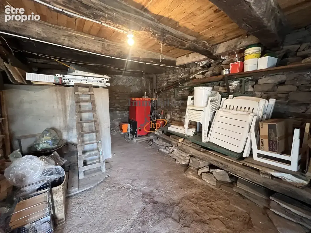 Melvieu, maison de village avec garage et terrain - photo 11