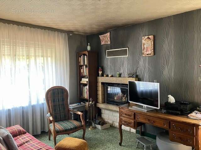 Maison à BRUAY-LA-BUISSIERE