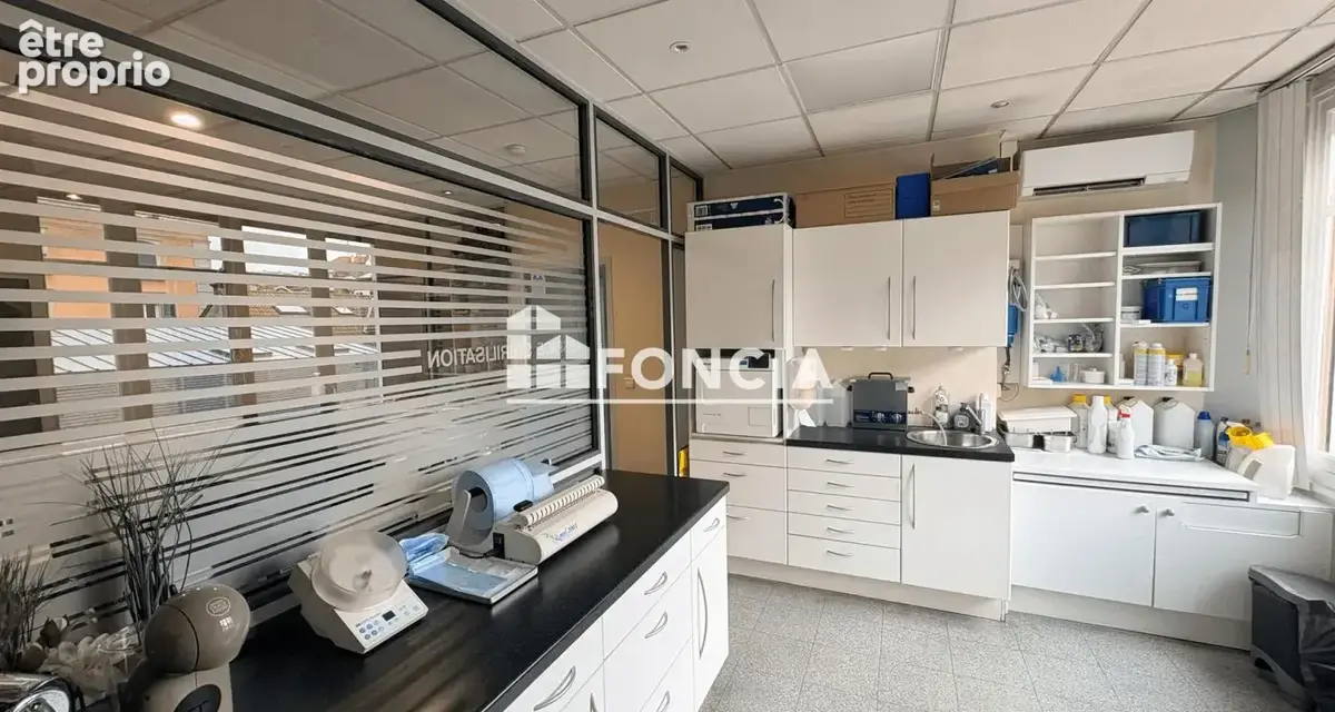  exclusivité foncia – voiron centre-ville – murs de cabinet dentaire - photo 9
