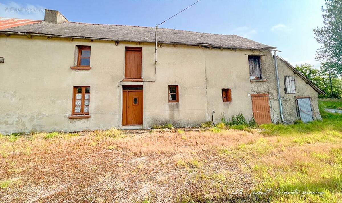 Maison à TREMOREL