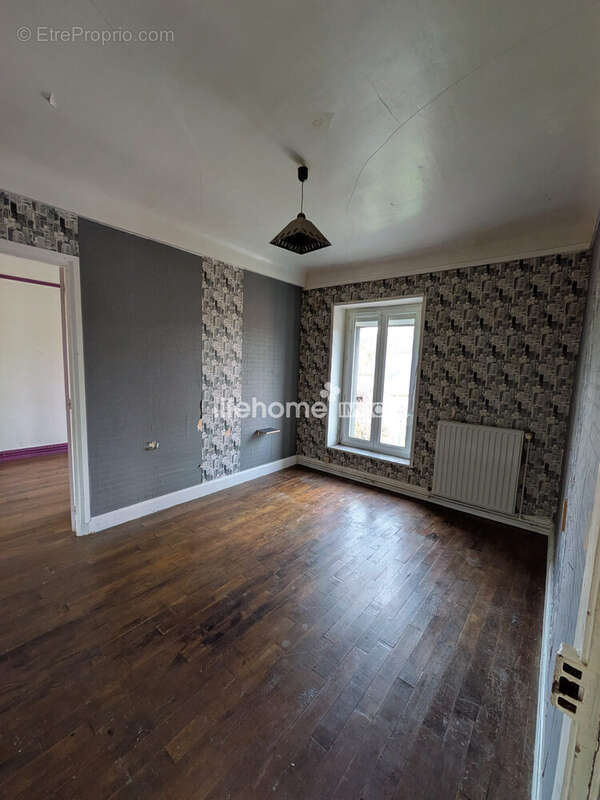 Maison à WADELINCOURT