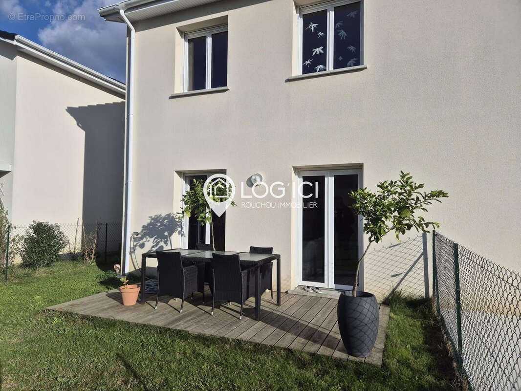 Maison à LONS