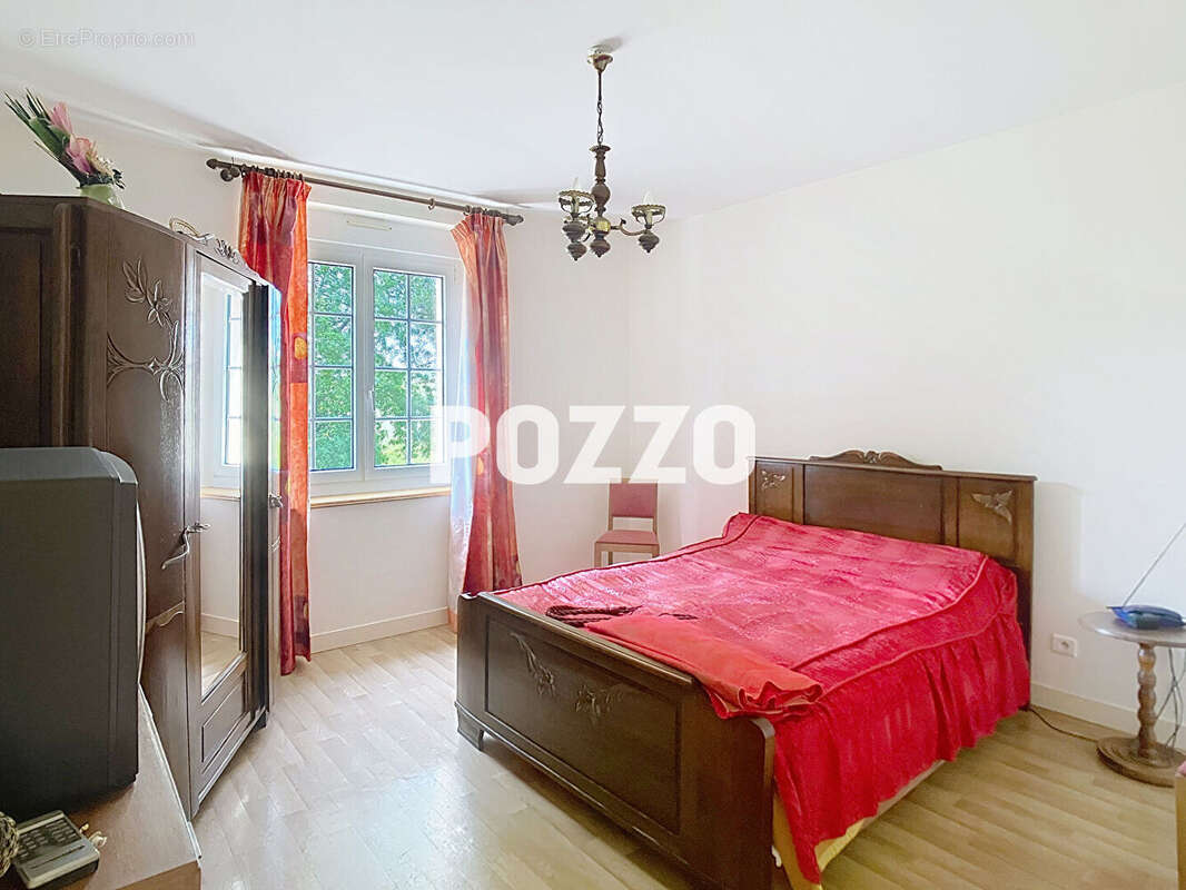 Maison à ISIGNY-LE-BUAT