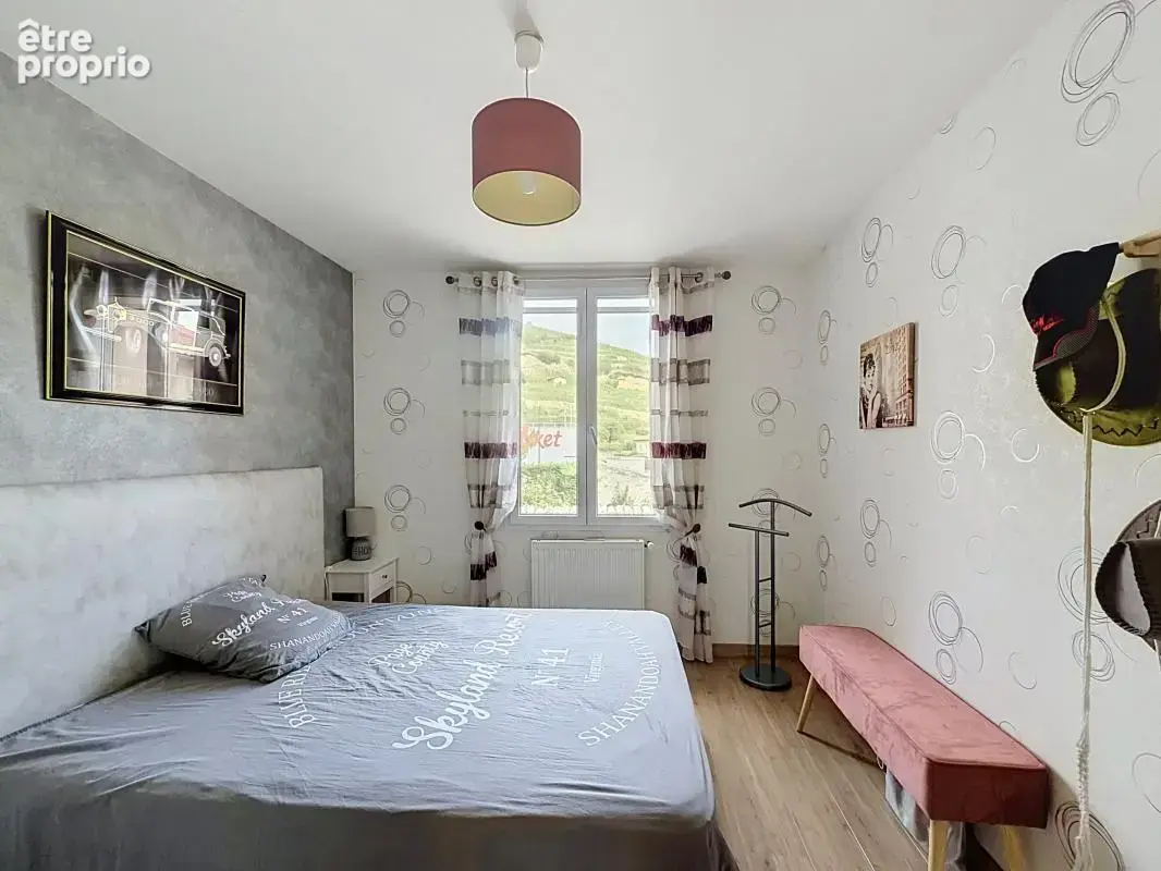 Maison 180 m² à Condrieu  - photo 9