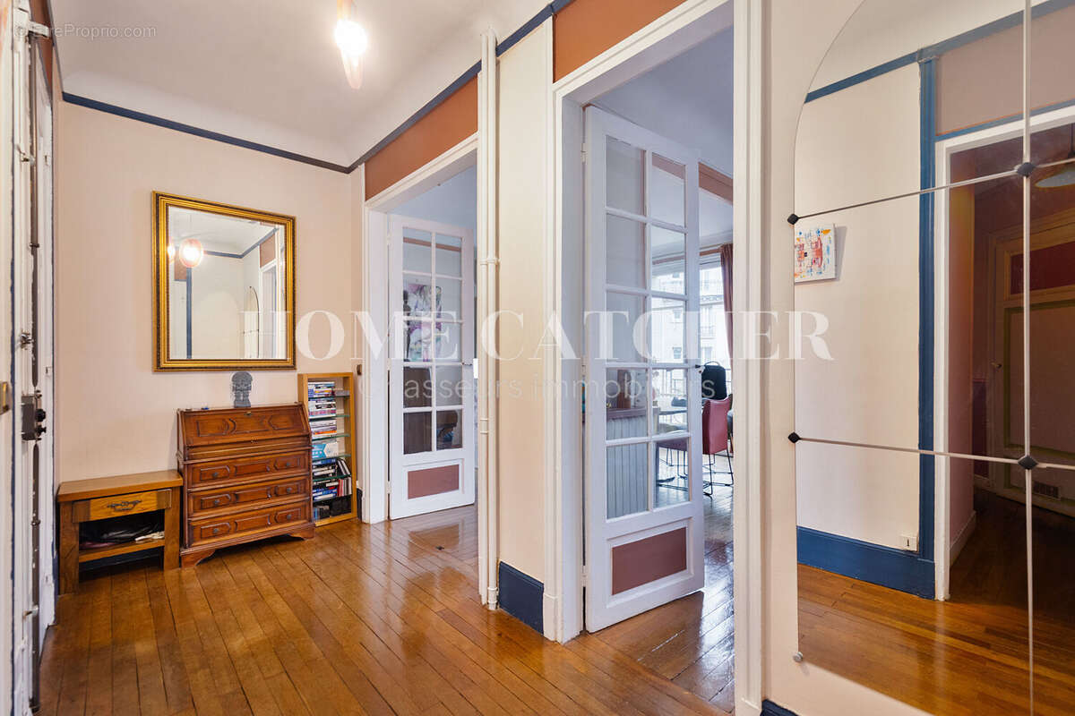 Photo 4 - Appartement à PARIS-15E