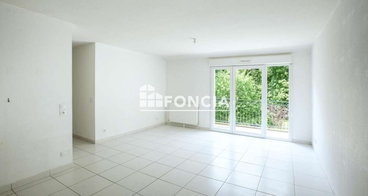 Appartement à ELANCOURT