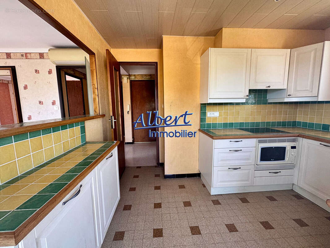 Appartement à SIX-FOURS-LES-PLAGES